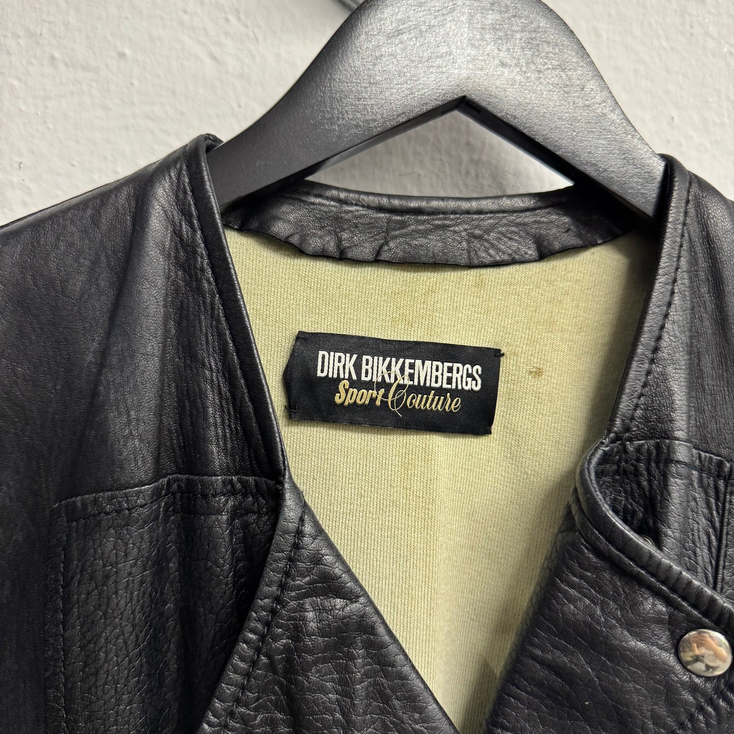 DIRK BIKKEMBERGS Perfecto Cropped Motorcycle Leather Jacket