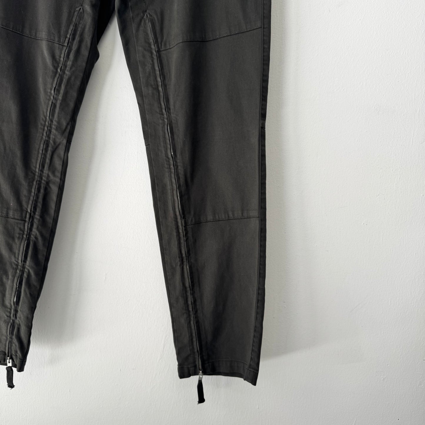 C.P. COMPANY Belted Zip Leg Pants