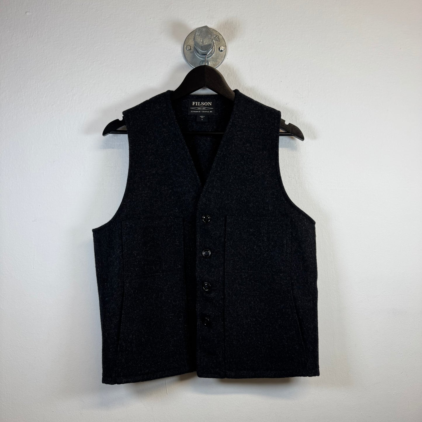 FILSON Virgin Wool Vest Black/Charcoal