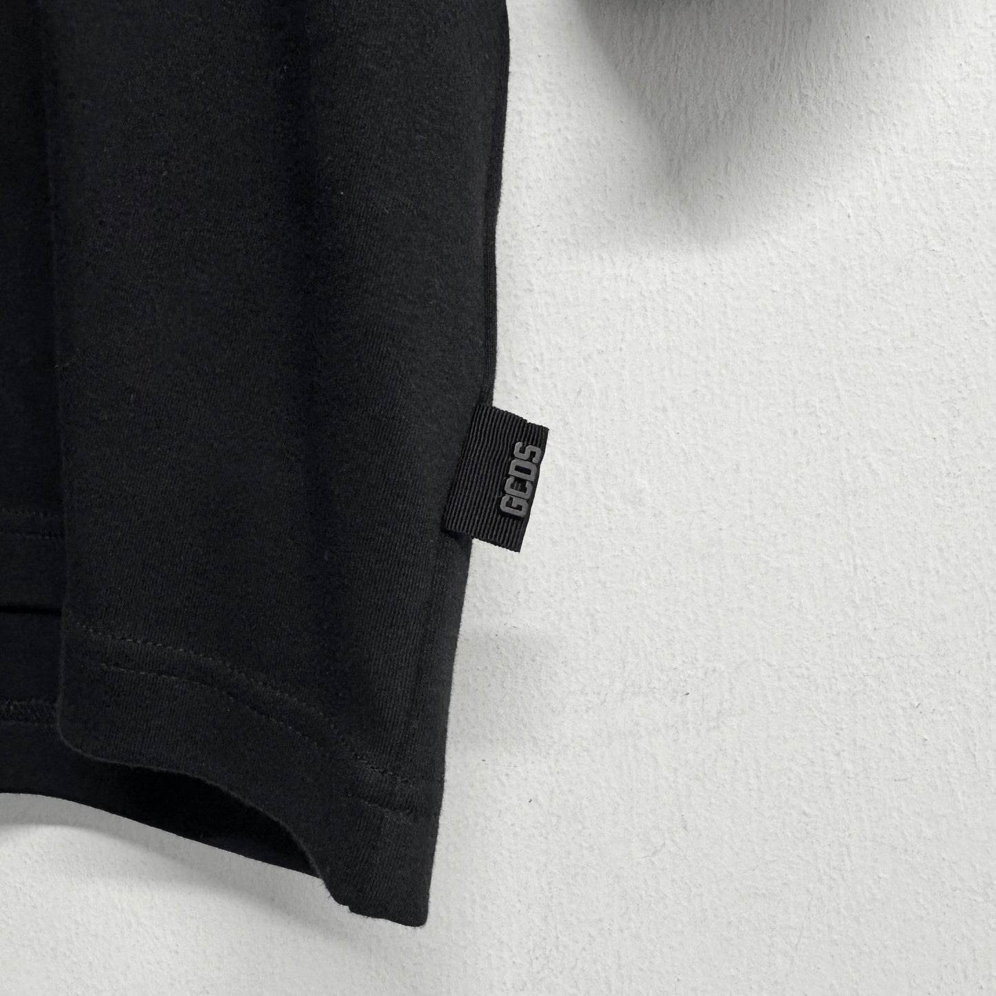 GCDS Embroidery Cropped Boxy TShirt
