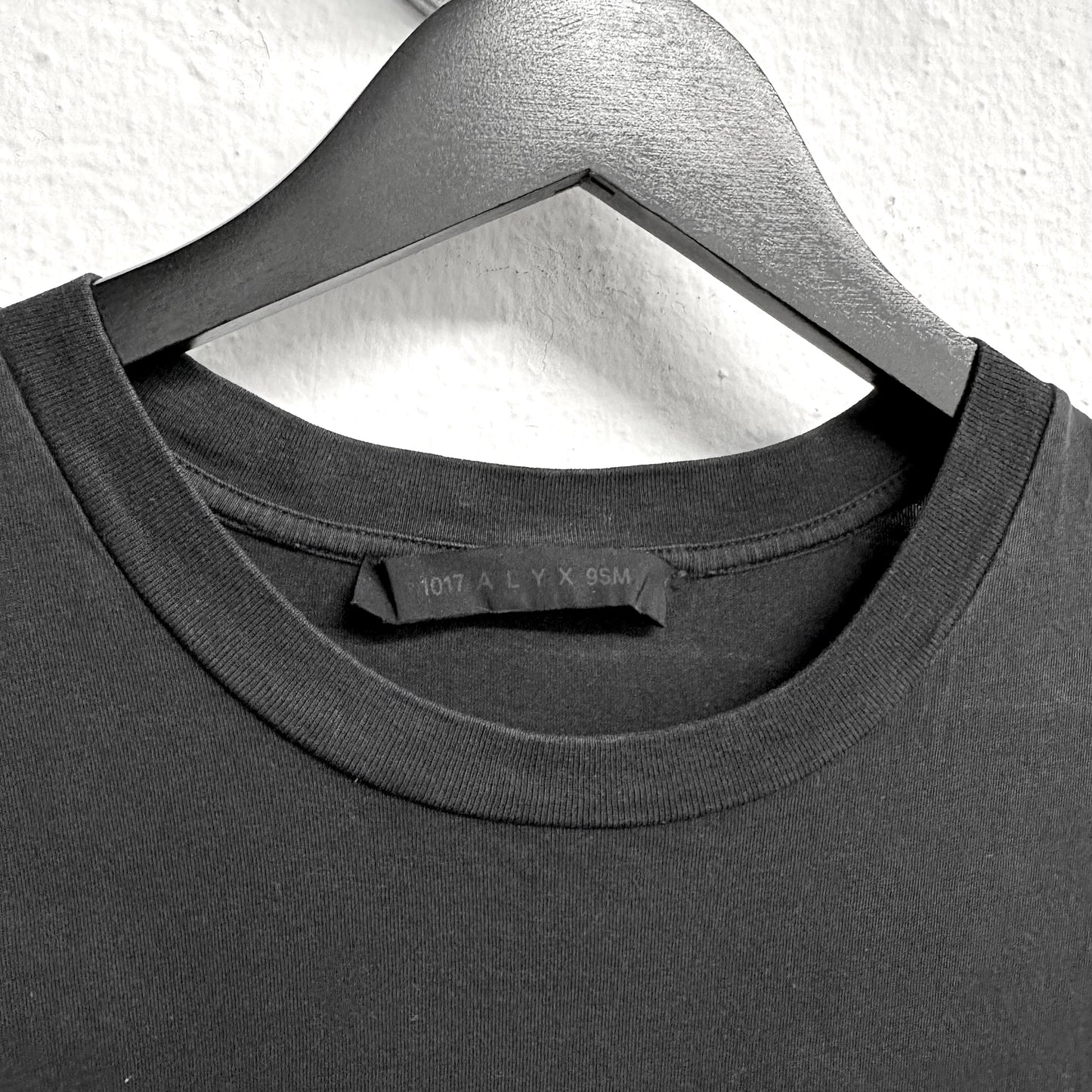 1017 ALYX 9SM SS19 Pocket T-Shirt