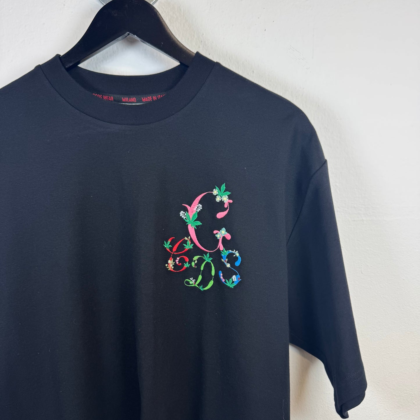 CDDS Embroidered Cropped Tshirt