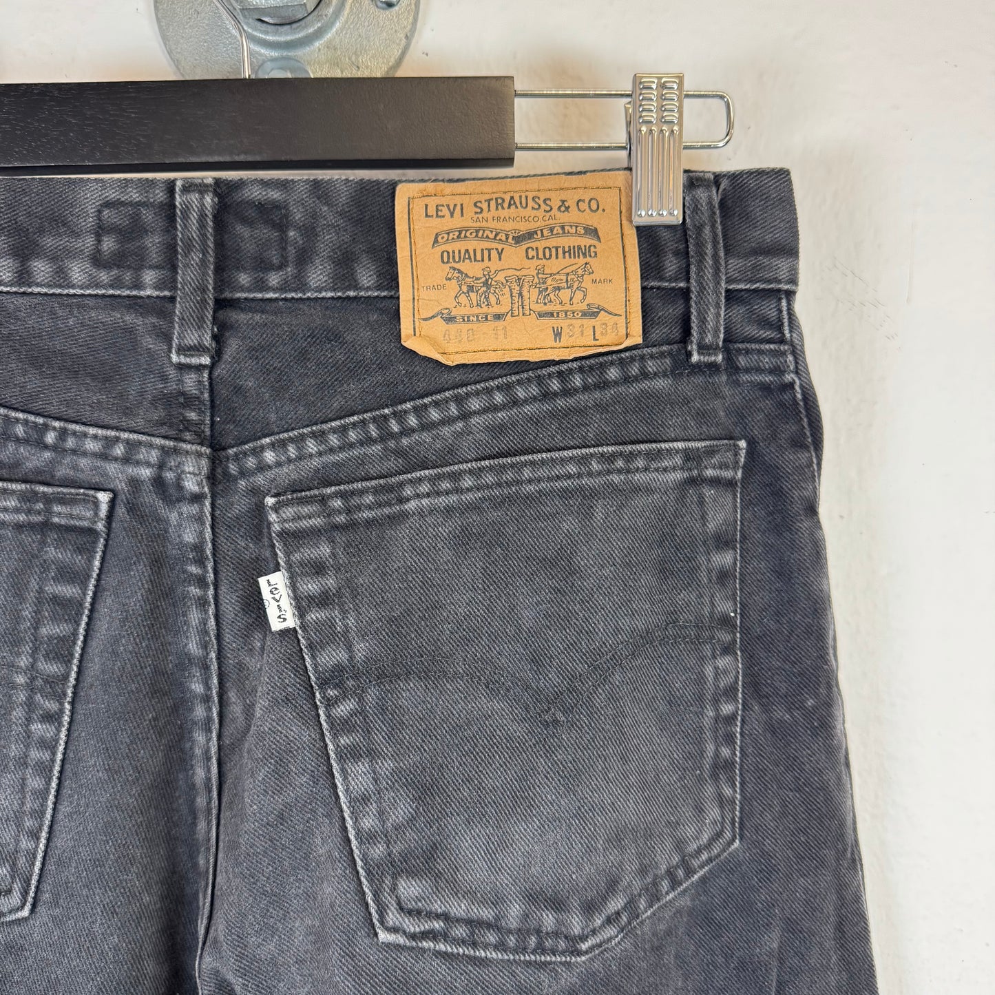 LEVIS Vintage 440 Cutoff 29”