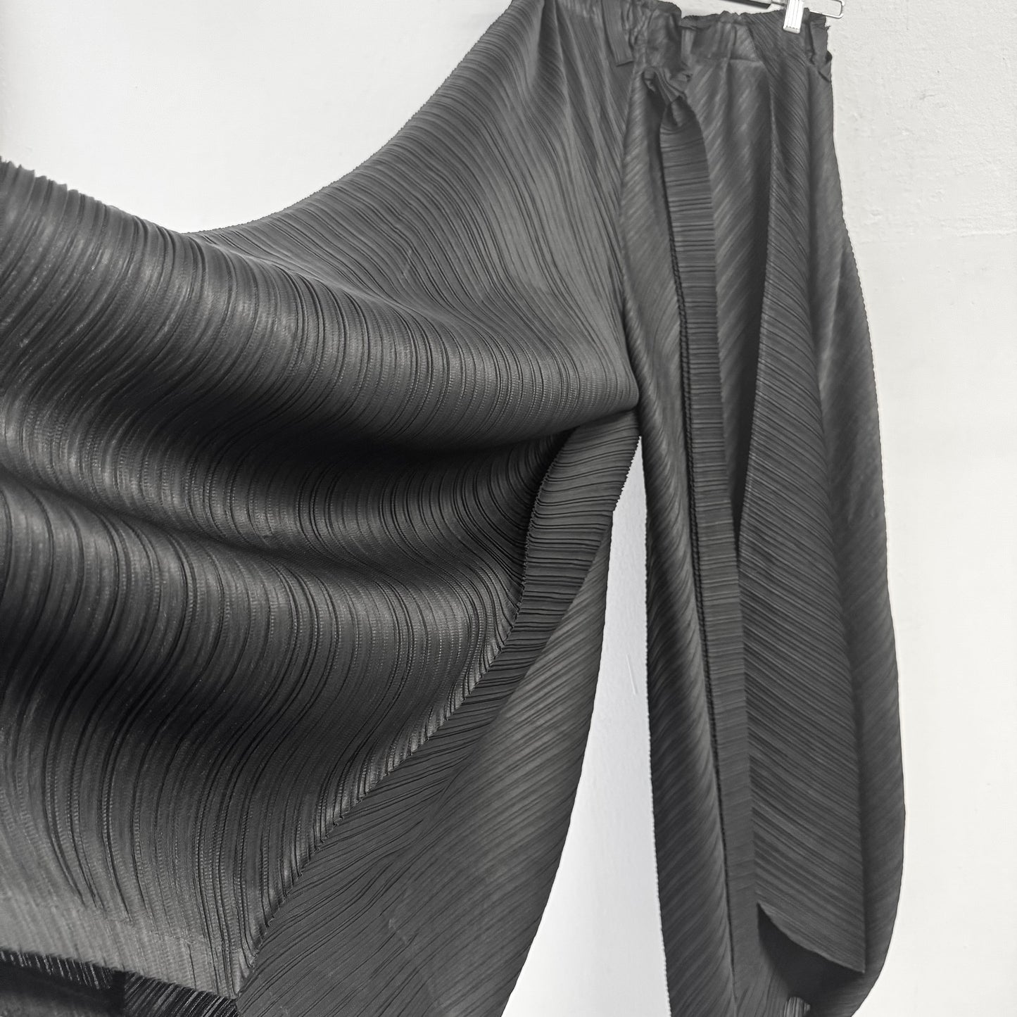 ISSEY MIYAKE PLEATS PLEASE Wide Double Pleated Pants
