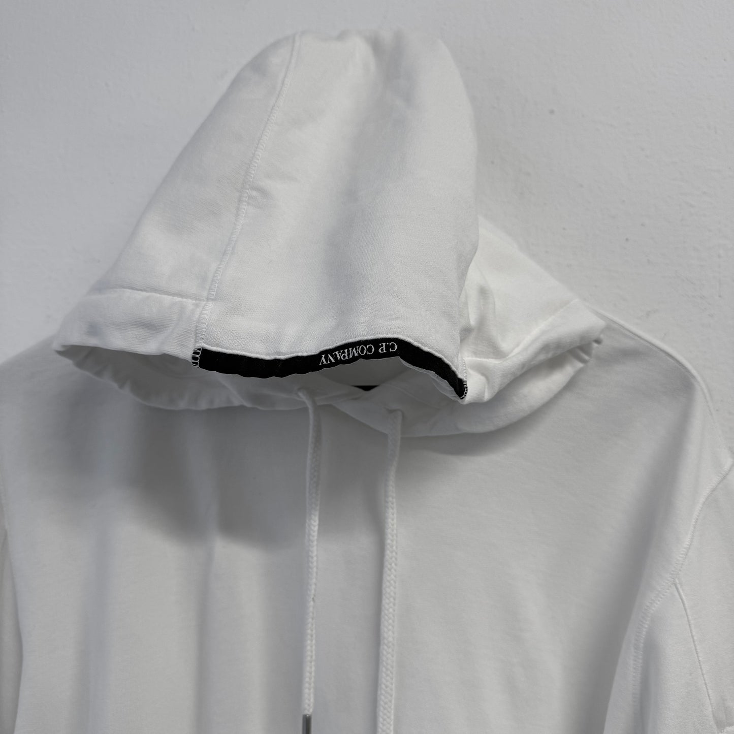 C.P. COMPANY Arm Lens White Hoodie