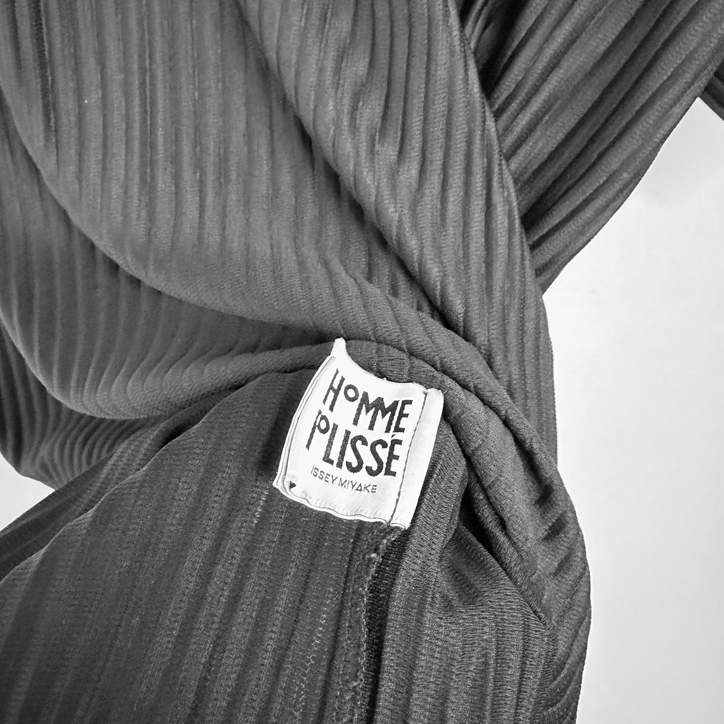 ISSEY MIYAKE HOMME PLISSÈ Polo T-Shirt