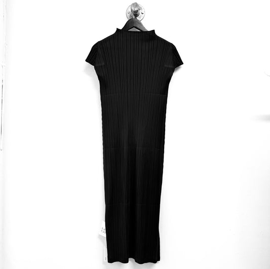 ISSEY MIYAKE PLEATS PLEASE Black Long Dress