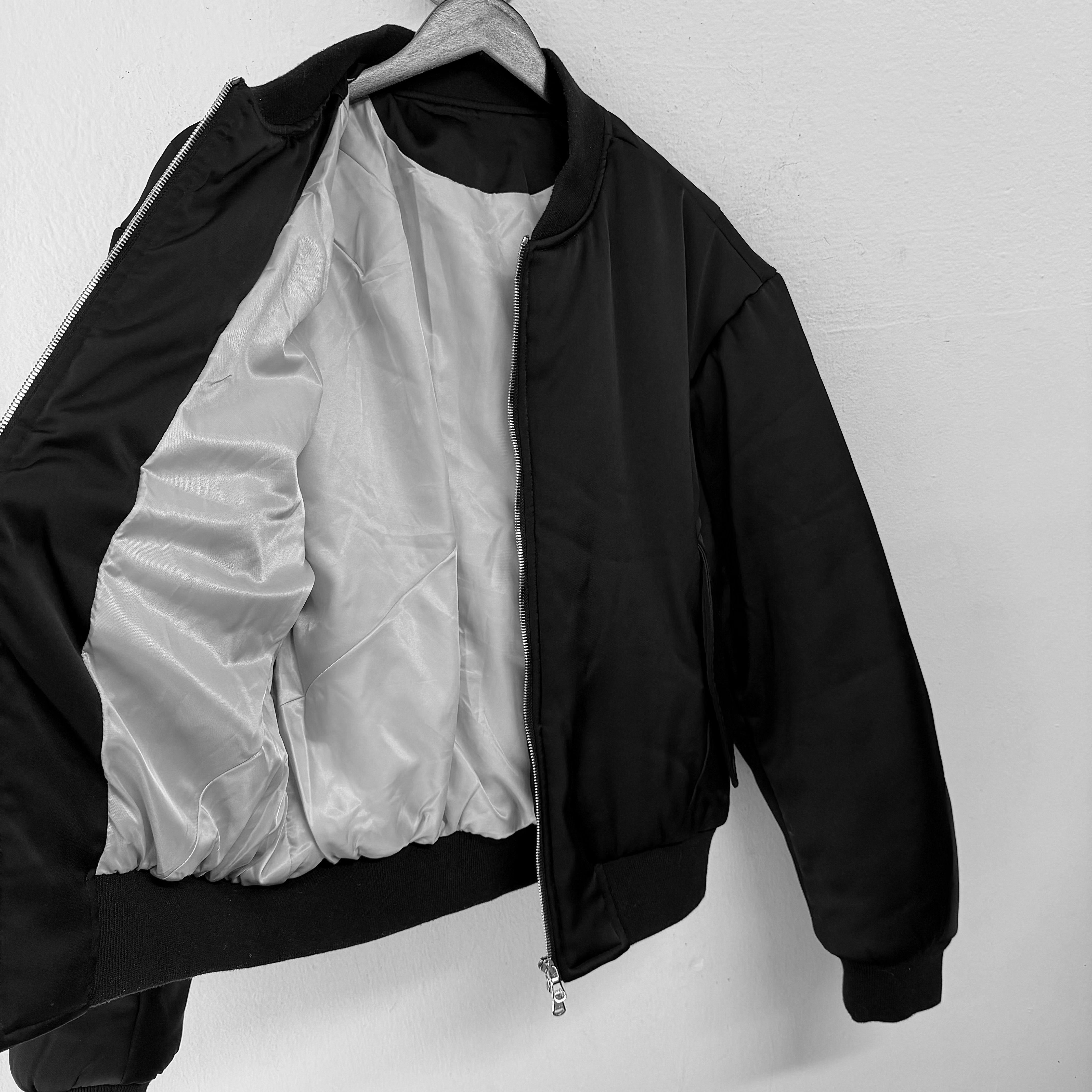 VUJA DE Max Satin Pillow Bomber Jacket – trick