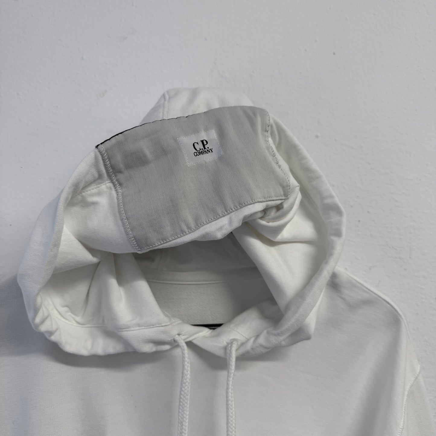 C.P. COMPANY Arm Lens White Hoodie