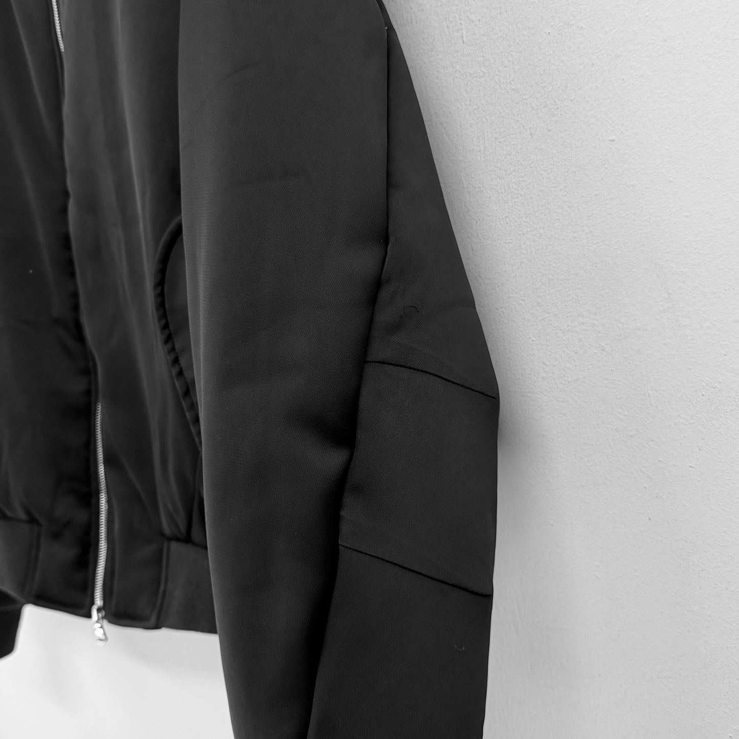 VUJA DE Max Satin Pillow Bomber Jacket