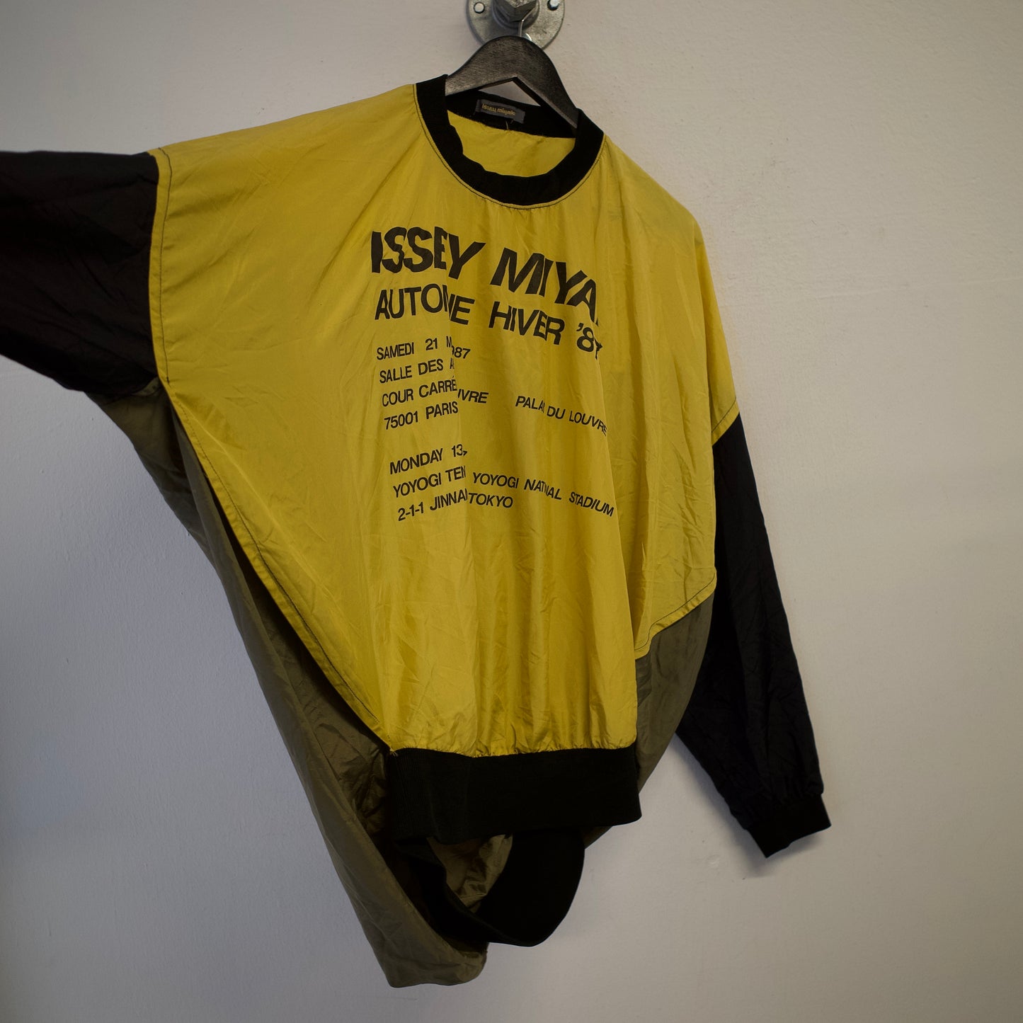 ISSEY MIYAKE AW1987 Circle Pattern Nylon Staff Crewneck