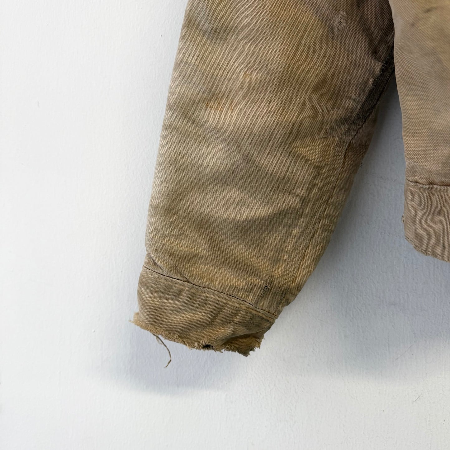 CARHARTT J09 BRN Vintage Distressed Thrashed Holes/Paint Jacket